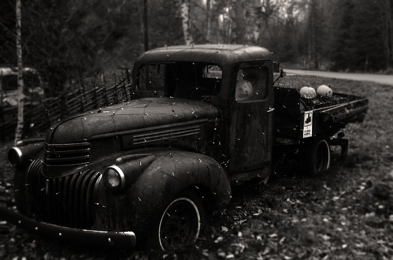 old car,nikon,sweden,stockholm,sepia,monochrome,car. \