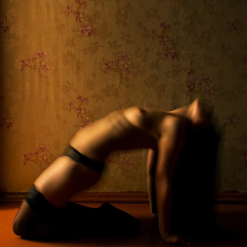 ню, арт Началоphoto preview