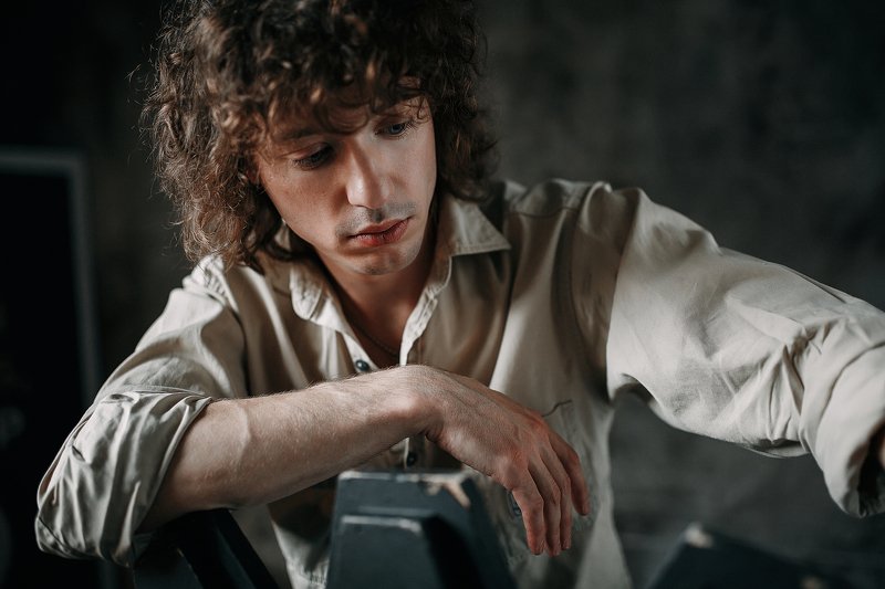 портрет, мужской, цвет, студия Артемphoto preview