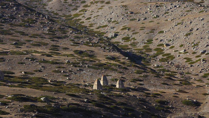 булунгу, кабардино-балкария, чегем, эльтюбю, город, мёртвых, чегемское, ущелье, верхний, чегем, эль-тюбю, горы, природа Эль-Тюбю (город мёртвых), Чегемphoto preview