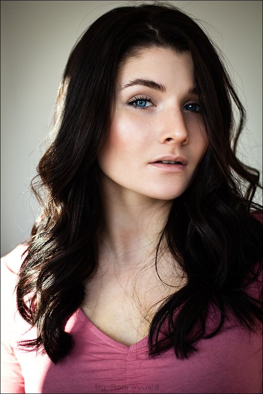 girl,woman,eyes,beauty,portrait,fashion,light,девушка,портрет,москва,свет, глаза Sofiphoto preview