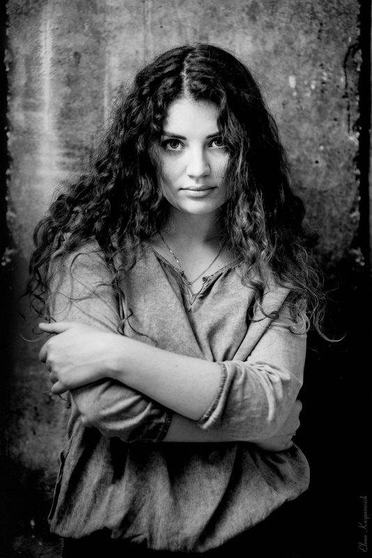 девушка, женский портрет, чб photo preview