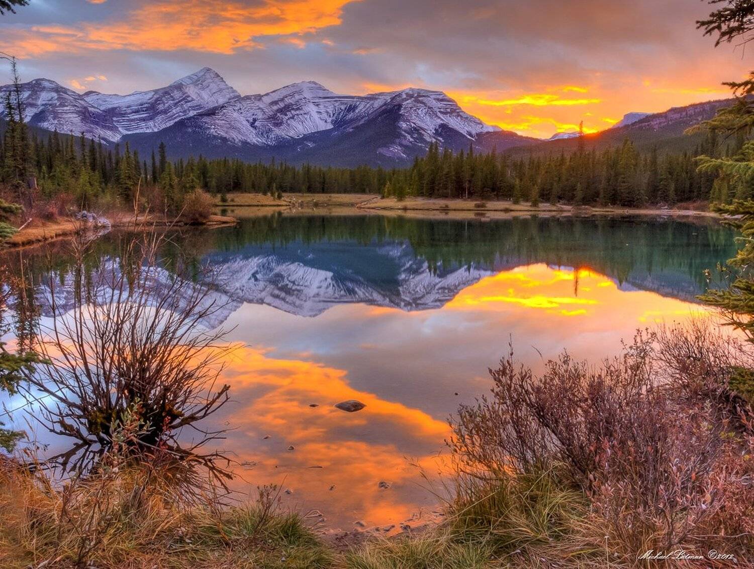 "Мерцал закат,как блеск клинка...". Автор: Michael Latman , Michael Latman