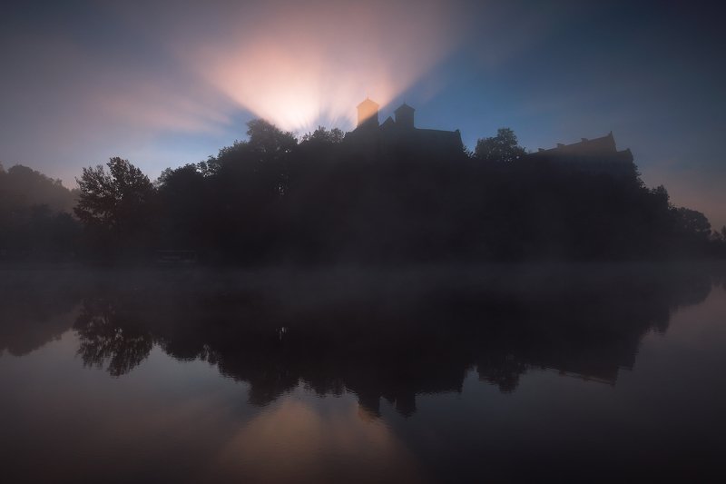 tyniec, vistula, wisła, morning, river, sun, ray, light, sunrise, mood, mirror Vistula cinemaphoto preview