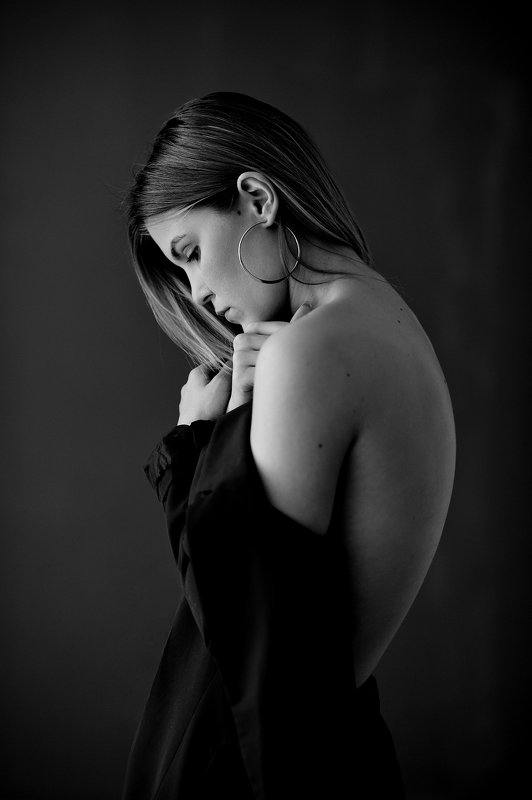 девушка,портрет,студия self-absorption, part of our lifephoto preview