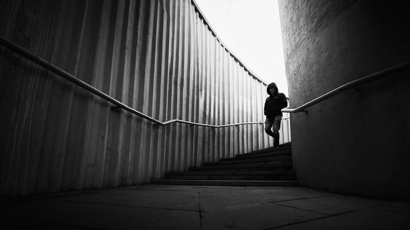 man, alone, steps, stairs, alone, light, shadow, city, street, walk, walking The portalphoto preview
