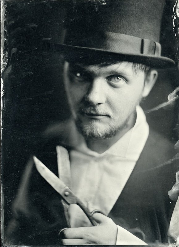 Цирюльникphoto preview