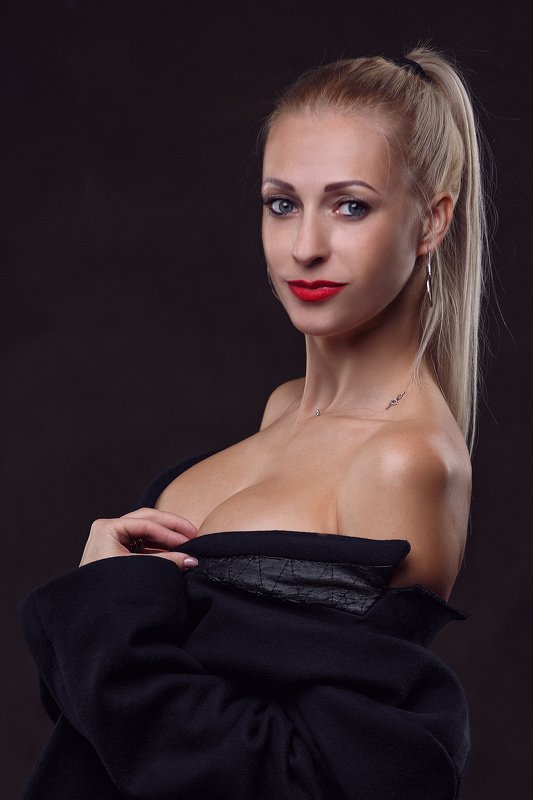 сочи, портрет,  девушка, декольте photo preview