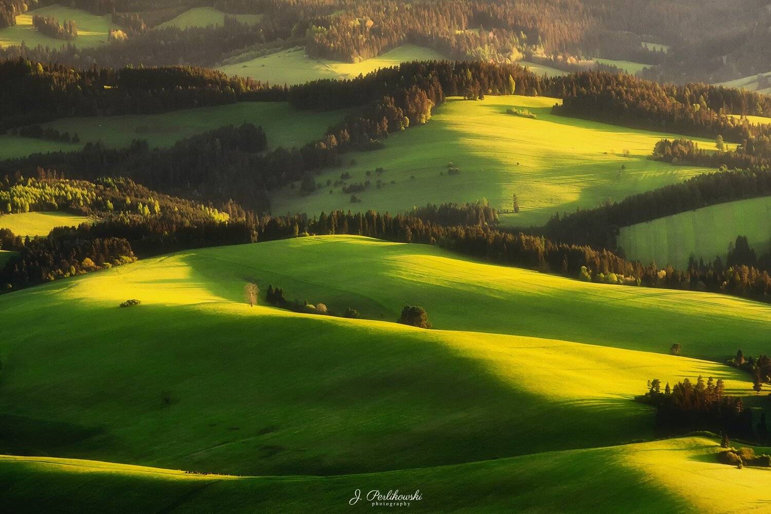 spring, fields, gold, mountains, hills, green, light,, Jakub Perlikowski
