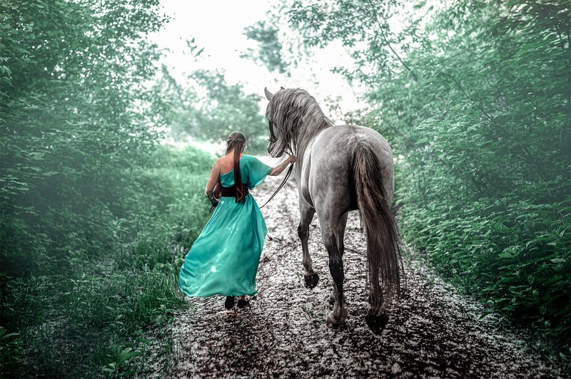 #туман #никон #девушка #конь Прогулка с Призракомphoto preview
