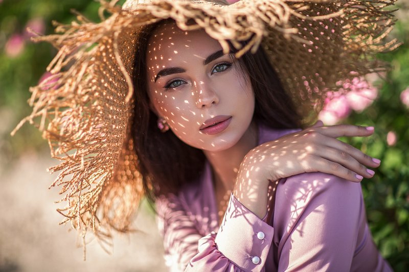 портрет, чайная роза, фотосессия в крыму, фотосессия на природе, платье, красивая девушка, розовое платье, белое платье, фотограф в симферополе, фотопроект, цветущие поля Чайно-розовые портретыphoto preview