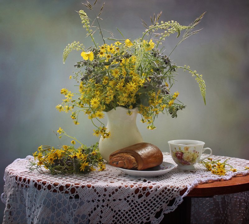 лето, цветы, полевые, выпечка Летний перекусphoto preview