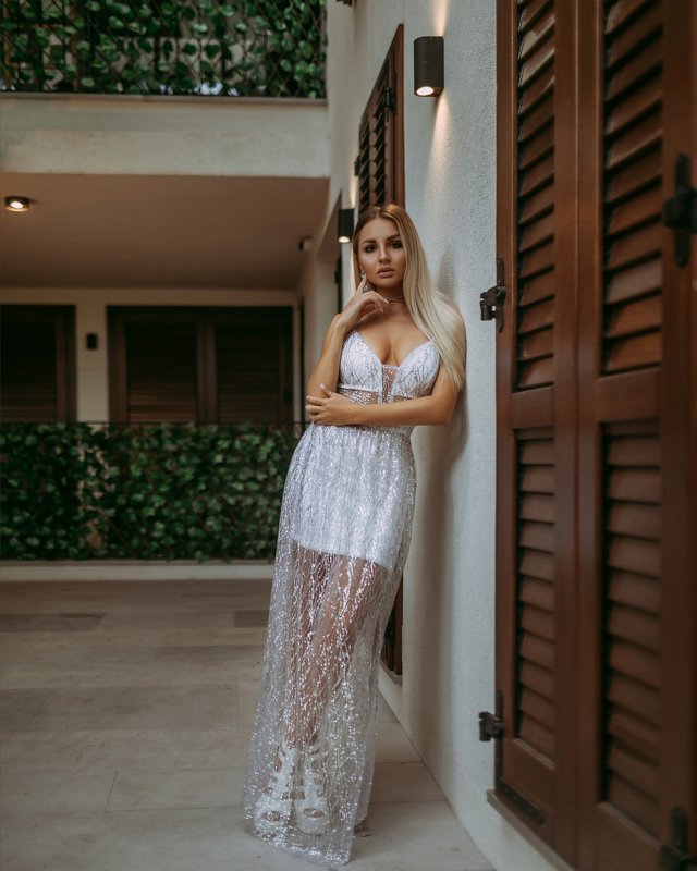 Model Alinaphoto preview