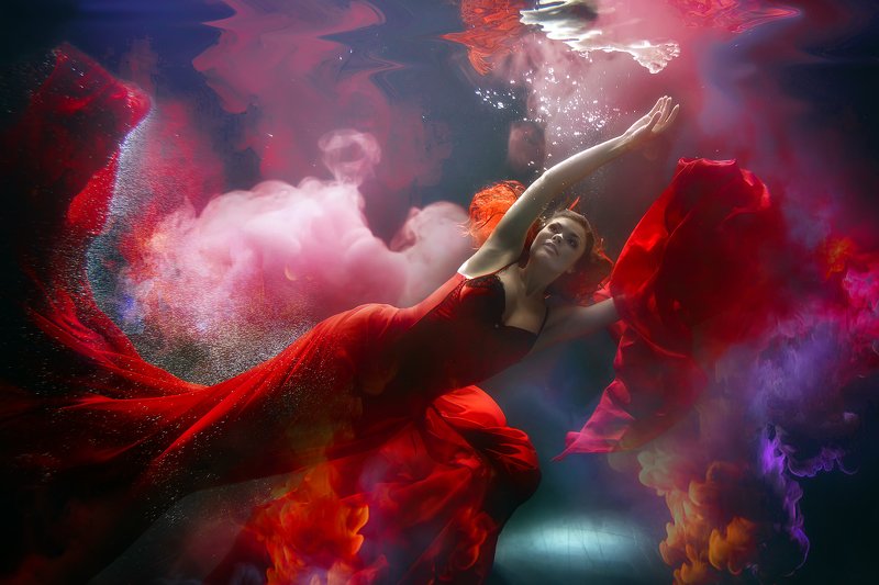 underwaterphoto, underwater, underwaterfineart, фотоарт, подводные съемки, подводная фотосессия,  под водой, красное платье, женщина в красном, photoarts, magic Женщина в красномphoto preview