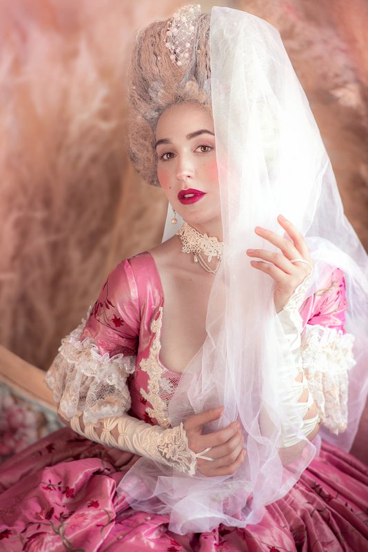 императрица, царица, история, историческая личность, розовый, картина, композиция, портрет, гламур, постановочная фотография, артфотограф, фотохудожник, фото история Мария Антуанеттаphoto preview