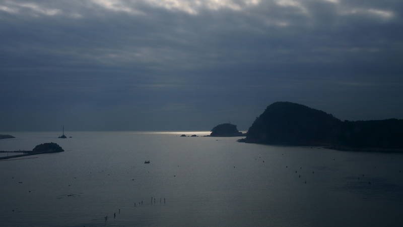 south korea, gyeongsangnamdo, busan, morning,winter,sea,seascape,light,horizontal,sihlouette,clouds, boat Lightphoto preview