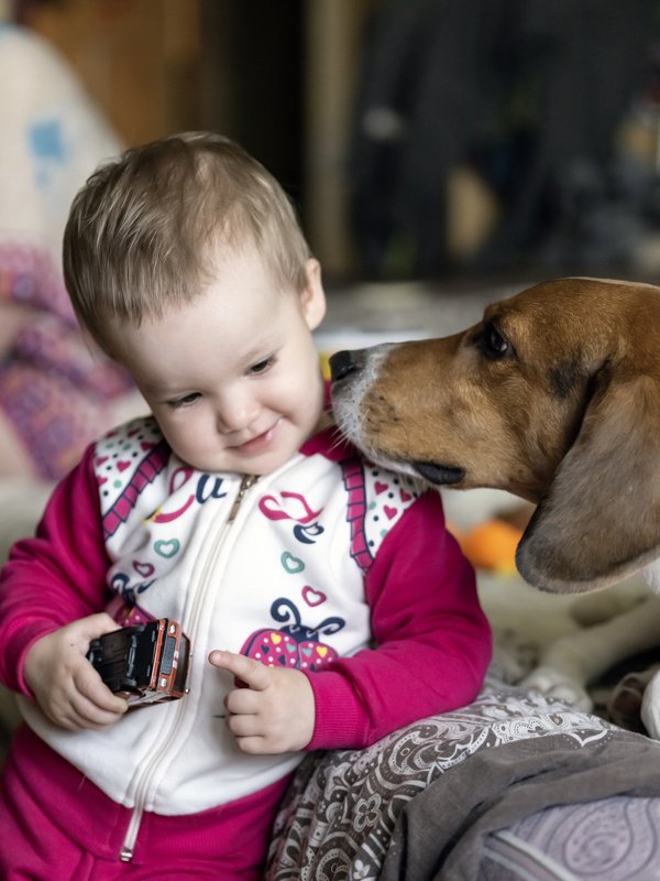 Наклонись, что скажу...photo preview