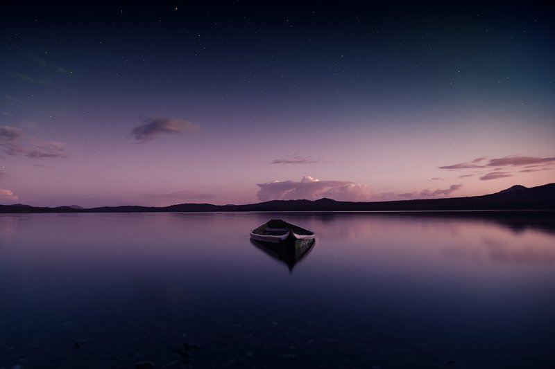 Зюраткуль, Урал, озеро, лодка, закат Безмятежностьphoto preview