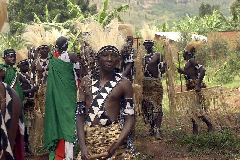 бурунди Бурунди Африка.Воины племенИ в танце ИНТОРЕphoto preview