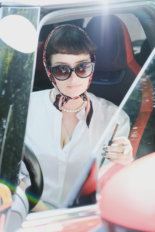 fujifilm, fujifilm x-t2, girl, mini cooper, pirtrait, color, beautiful, sunlight, In Miniphoto preview