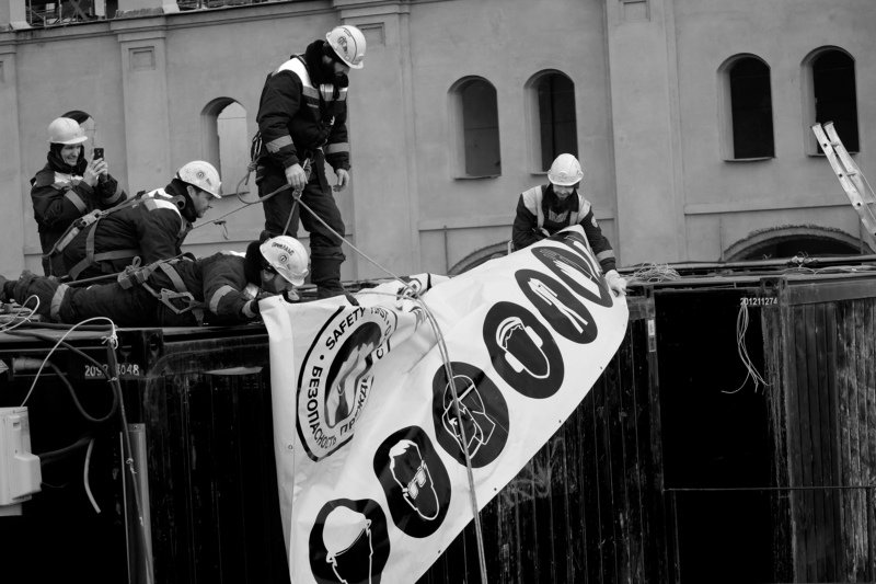 безопасность, рабочие, монтажники, маска, очки, перчатки Safety firstphoto preview