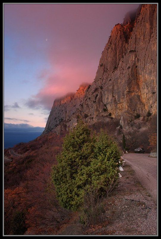 Рассвет над Форосским кантомphoto preview