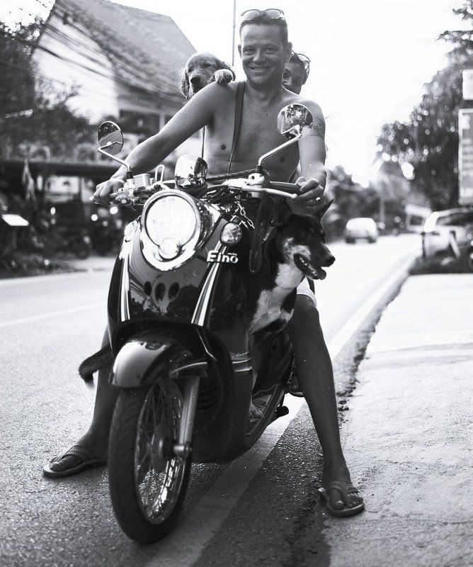 – А детское кресло мы возим в прицепеphoto preview