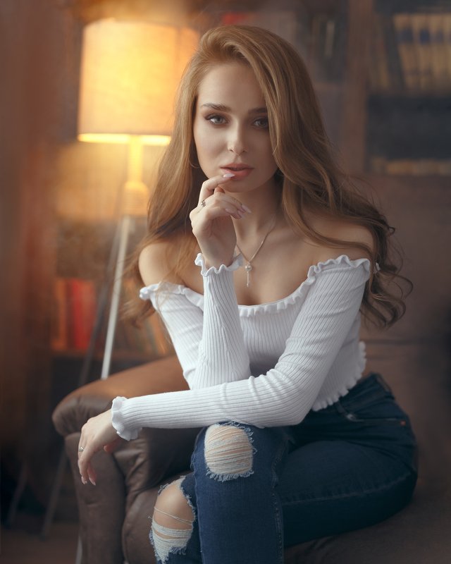 гламур, портрет, модель, арт, art, model, popular, girl, beauty, face, heair, portrait, art, studio, студия, девушка, красивая, волосы, дым, свет, light, smoke Полинаphoto preview