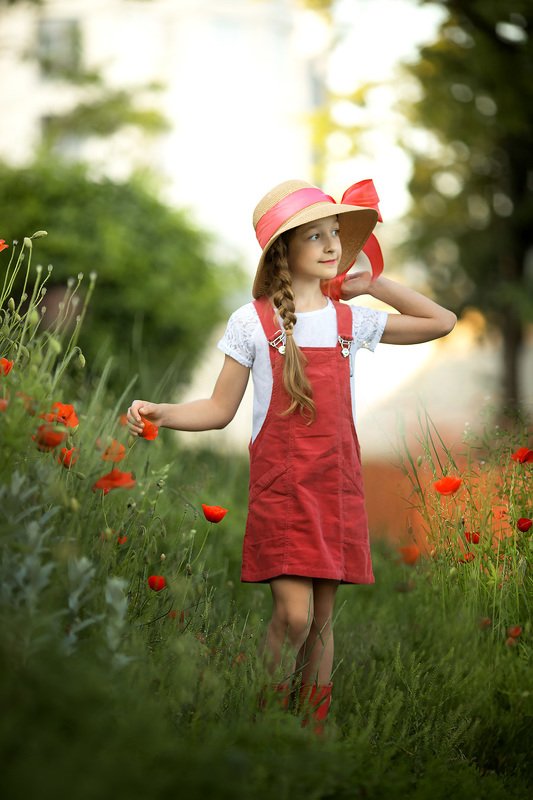 детский фотограф, семейный фотограф, обучение фотографии, обучение ретуши, сказочные фотографии, фото дети, дети, семьи, Валерия Мороз В маках photo preview