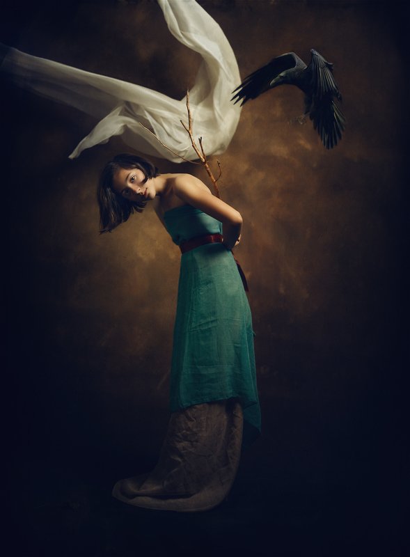 Raven girlphoto preview