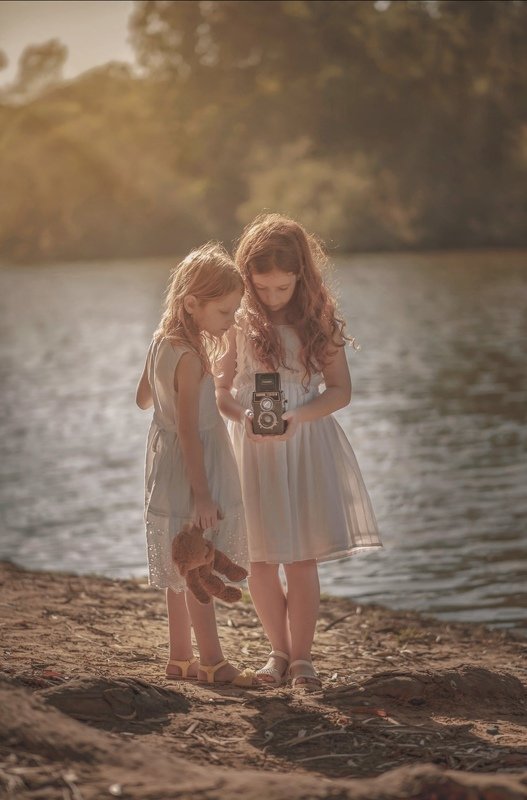 Sistersphoto preview