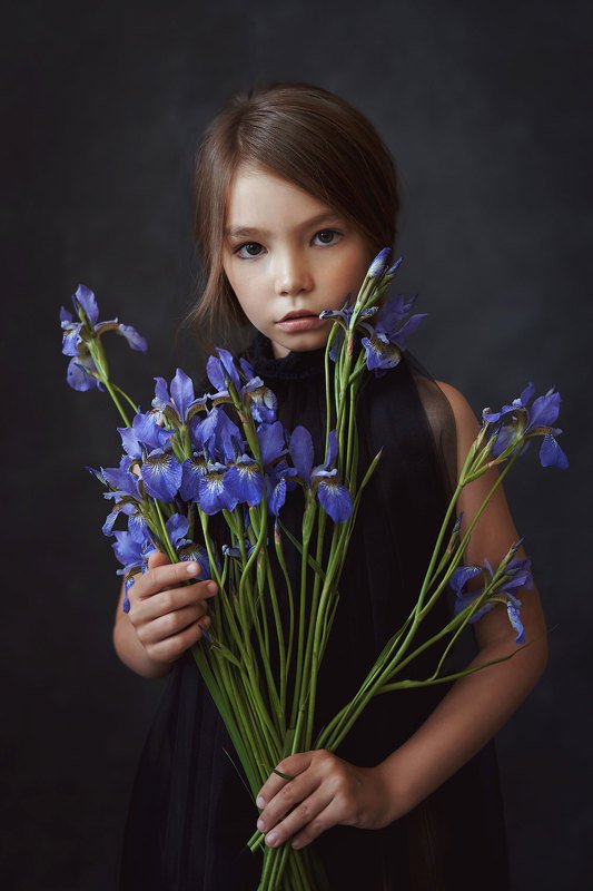 девочка, модель, цветы, синие цветы, букет Викаphoto preview