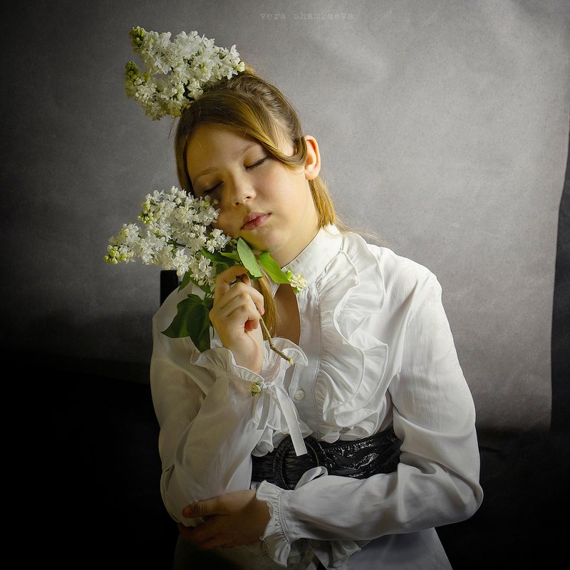 Белая сиреньphoto preview