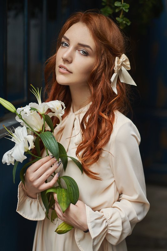 портрет, эмоции, взгляд, красивая, робко, нежно, цветы, ретро Марияphoto preview