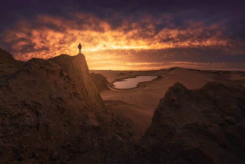 China；Yardang landform； sunrise； Qinghai, China； lake  Yadan landform in Qinghai desert of Chinaphoto preview