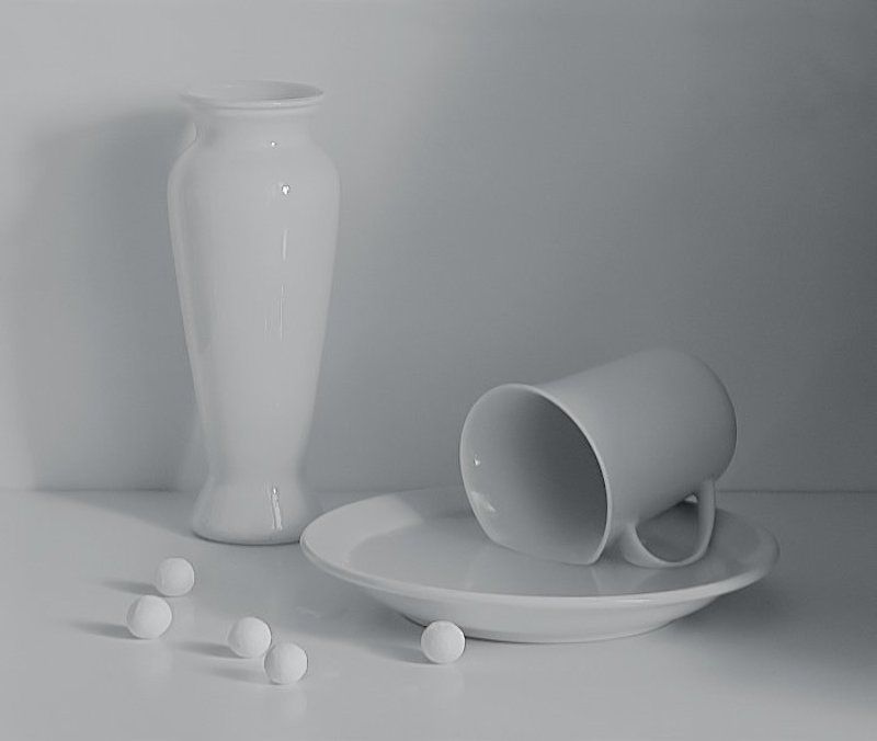 Белыйphoto preview