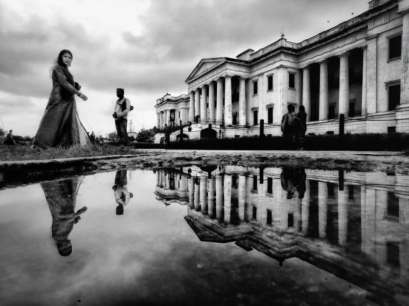 #street #reflection The royal reflectionphoto preview