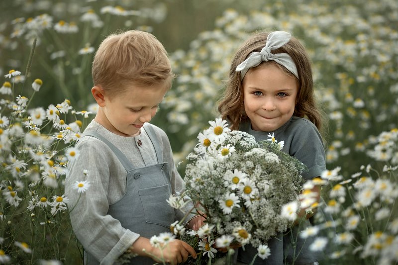 дети романтика ромашки детство Романтическая история ))photo preview