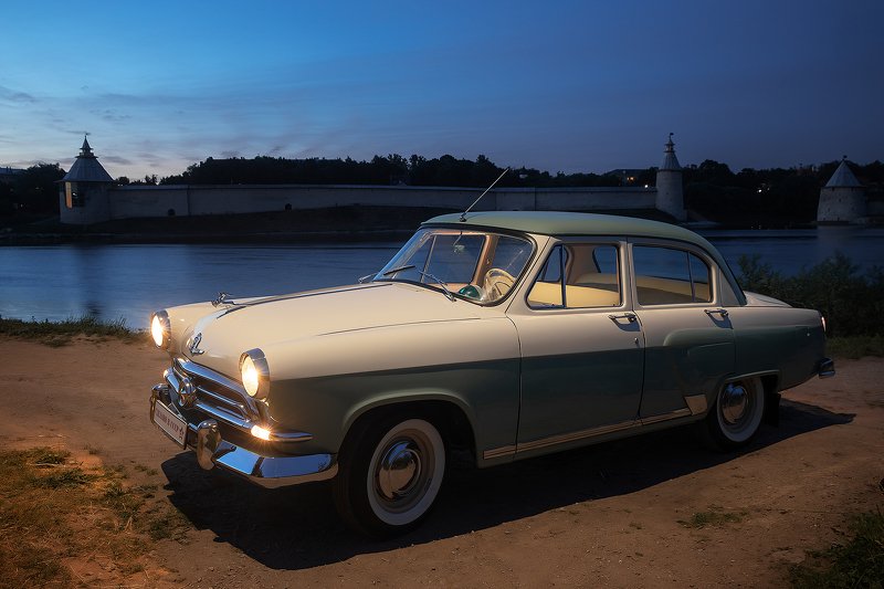 рестоврация ретро автомобилей. команда \\\