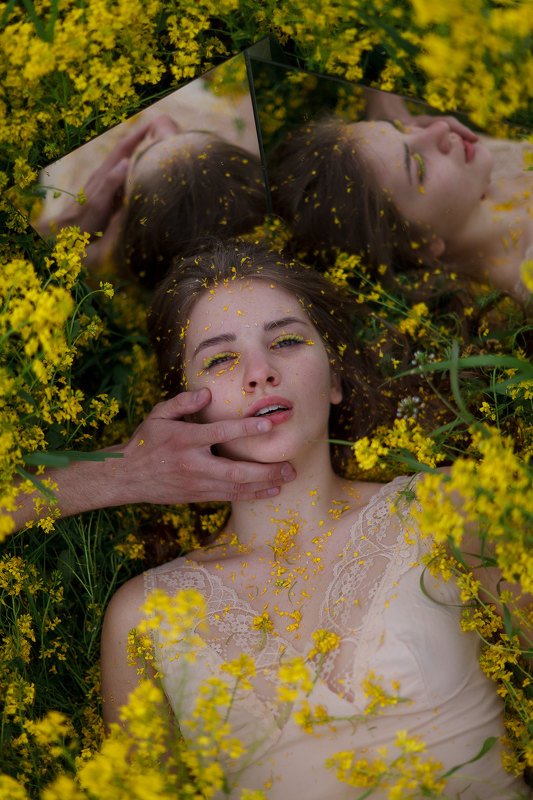 В своей догадке узнаёт тебяphoto preview