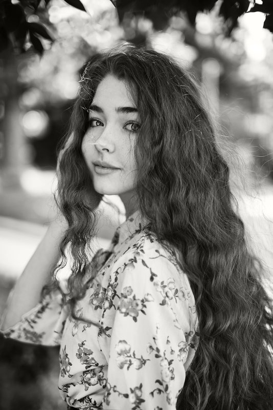 портрет, эмоции, взгляд, красивая, робко, нежно Аннаphoto preview