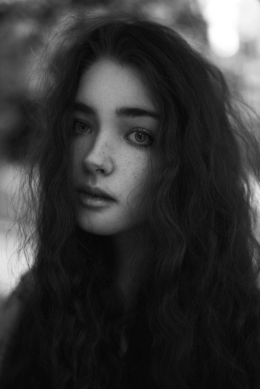 портрет, эмоции, взгляд, красивая, робко, нежно Аннаphoto preview