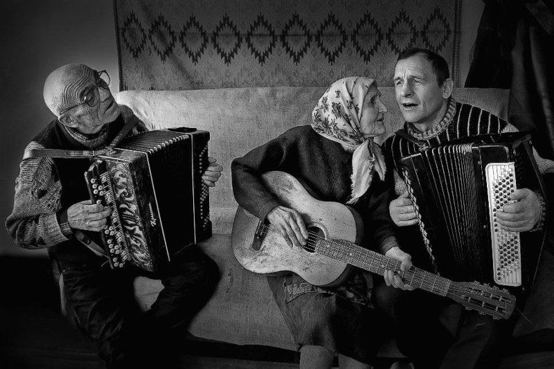 Семейное триоphoto preview