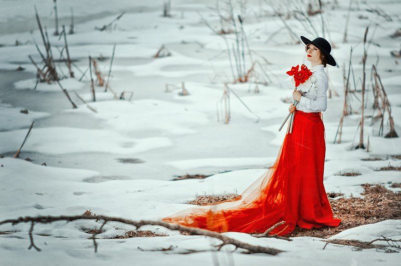 девушка, зима, цеты, лёд Цветы для весныphoto preview