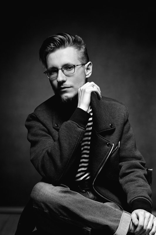 мужской портрет,студия photo preview