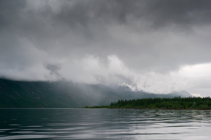 Путорана, Сибирь Дожль на озере Капчук фото превью