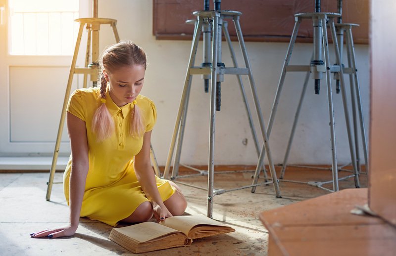 Старая книга. Из серии \