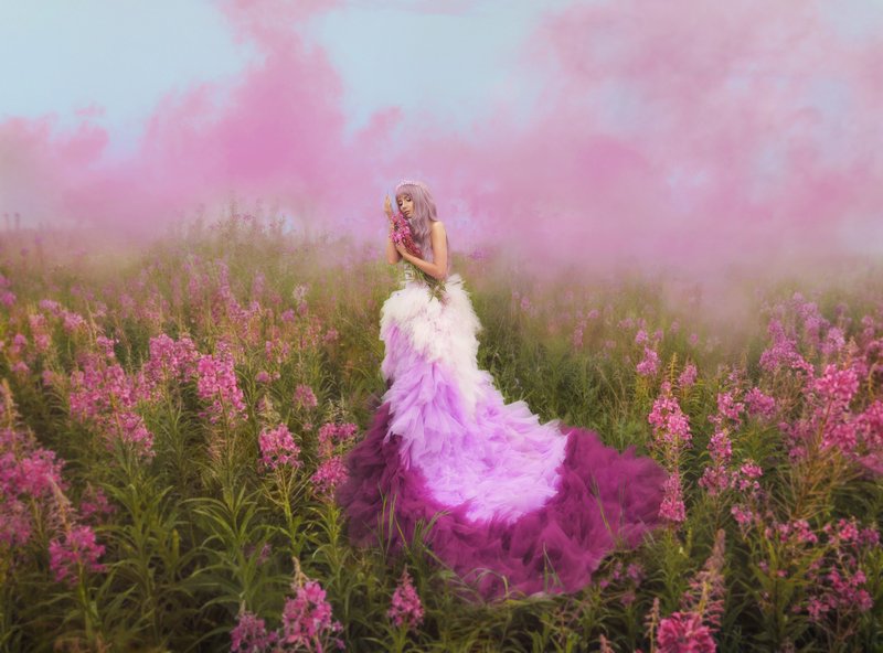 элегантность, розовый, сиреневый, цветы, портрет, девушка, сказочная фотосессия, волшебство, сказка, фея, нимфа, цветочной поле, фотосессия в платье Flower Girlphoto preview