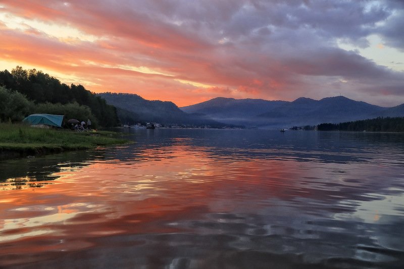 озеро телецкое, закаты, сибирь Алая заряphoto preview