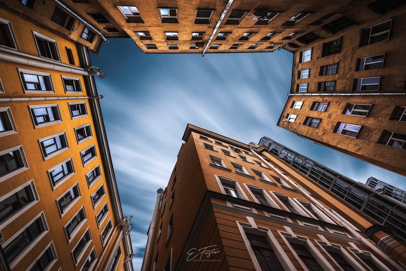 yard, roof, architecture, city, russia, Saint Petersburg, orange, yellow, brick, windows Saint Petersburg yardphoto preview